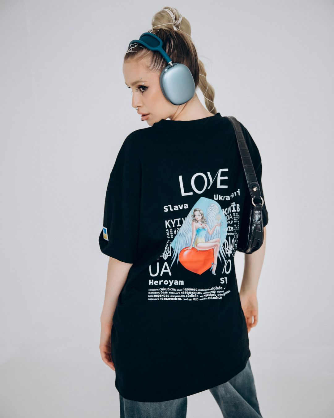 T-SHIRT - LOVE - ЛЮБОВ